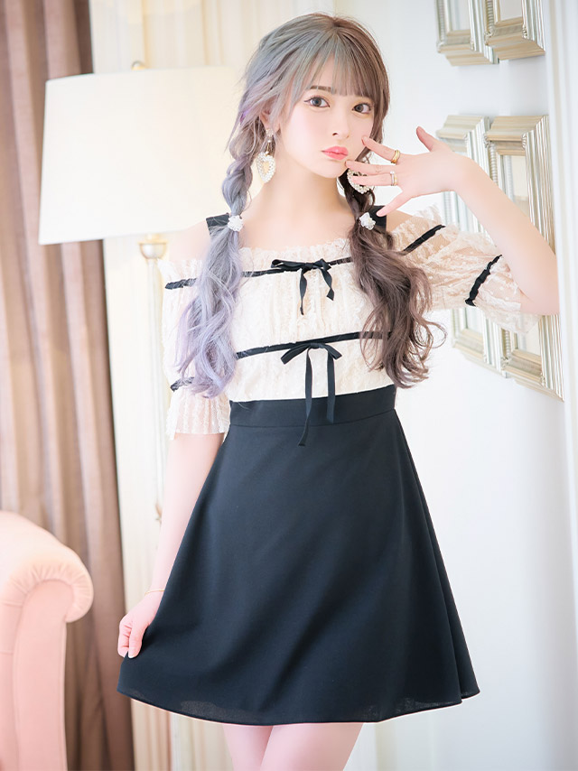 韓国ドレス ギンガムチェックギャザーレースアップウエストカット裾フリルミニドレス